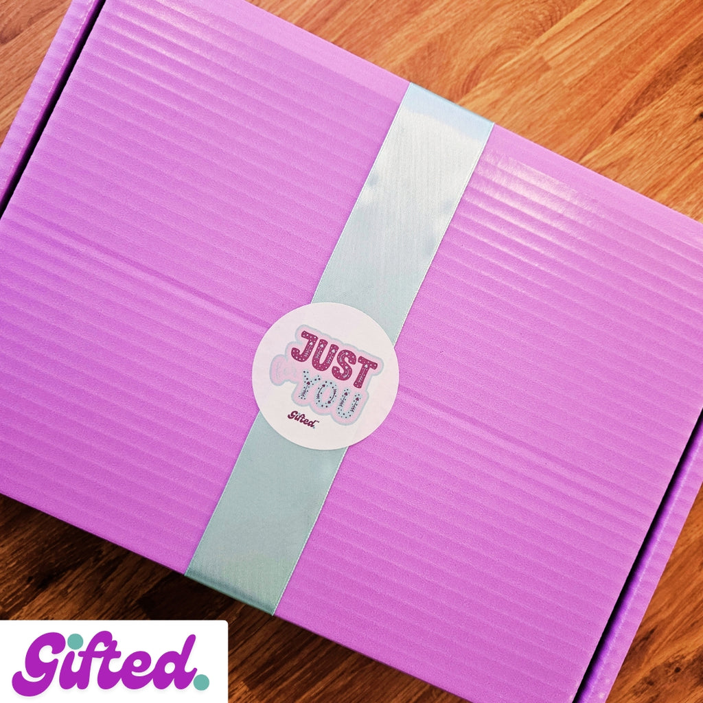 The Summer Essentials Gift Box - UK