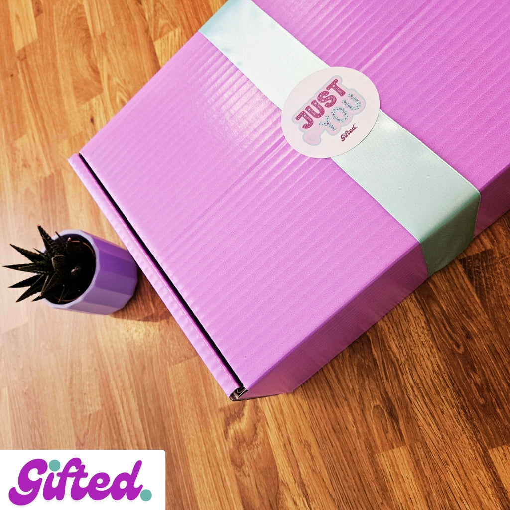 The Summer Essentials Gift Box - UK